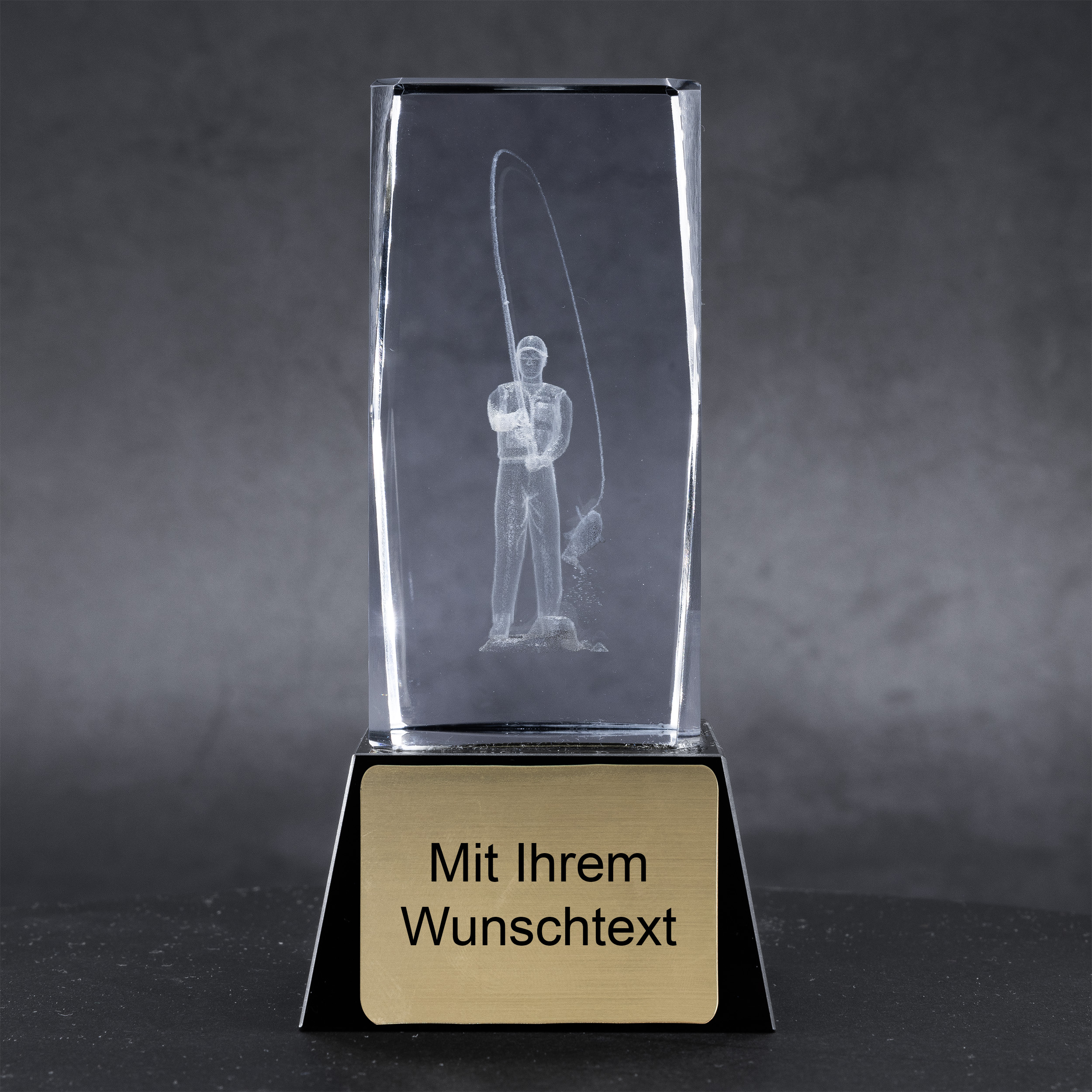 Produktbild von 3D - Glastrophäe Angeln mit schwarzem Glassockel